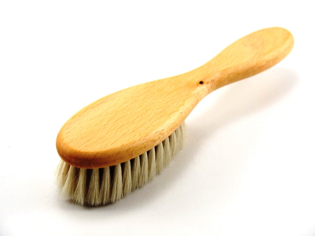 Brosse bébé en hêtre et soie de chèvre, Le biberon Français de Le biberon  Français