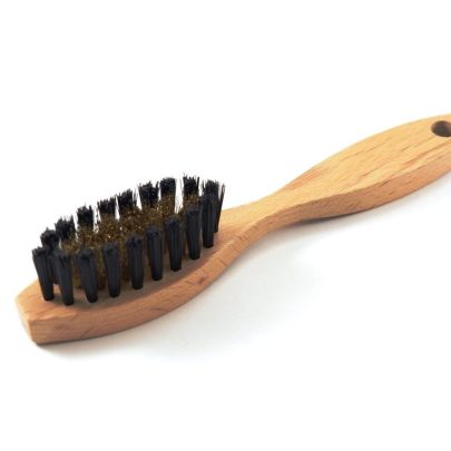 Brosse pour le daim