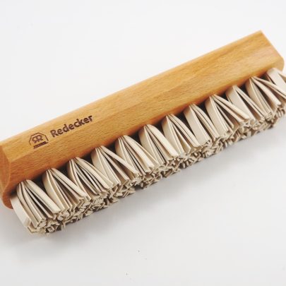 Brosse à habits Kent CC20 soies de sanglier et manche cerisier