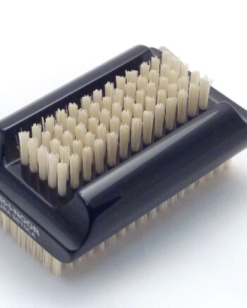 Brosse à ongles dure